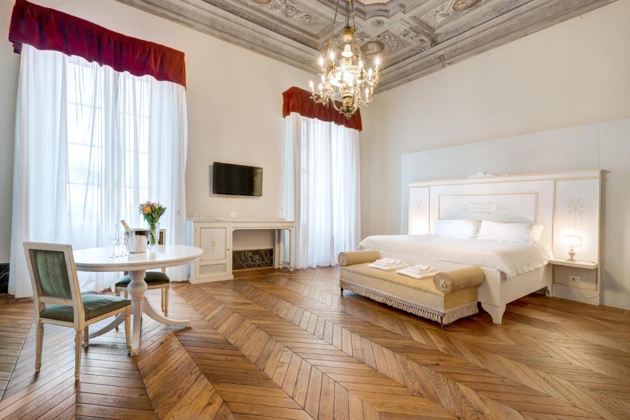 Palazzo D'Oltrarno - Residenza D'Epoca Bed & Breakfast Firenze Eksteriør bilde