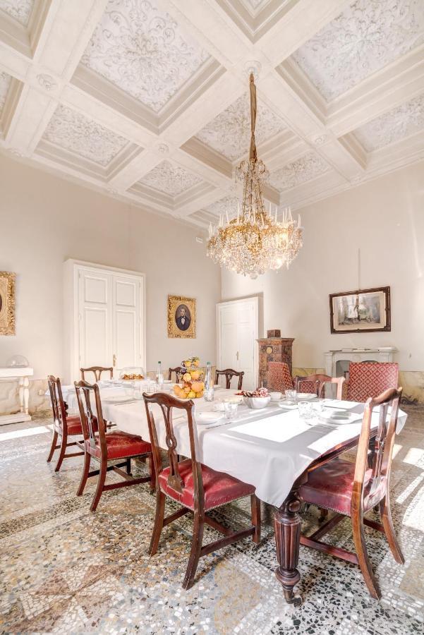 Palazzo D'Oltrarno - Residenza D'Epoca Bed & Breakfast Firenze Eksteriør bilde