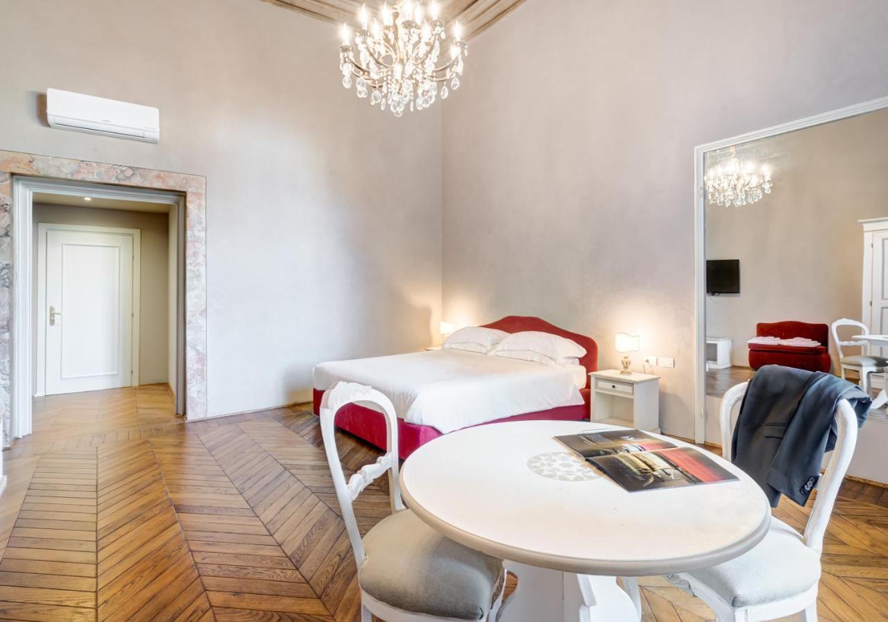 Palazzo D'Oltrarno - Residenza D'Epoca Bed & Breakfast Firenze Eksteriør bilde